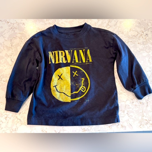 Gap - 2T - Nirvana Kids Black Shirt with Yellow Graphic - Picture 1 of 4